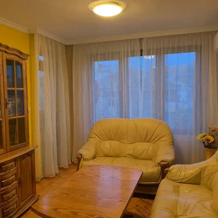 Апартамент Катлея Burgas